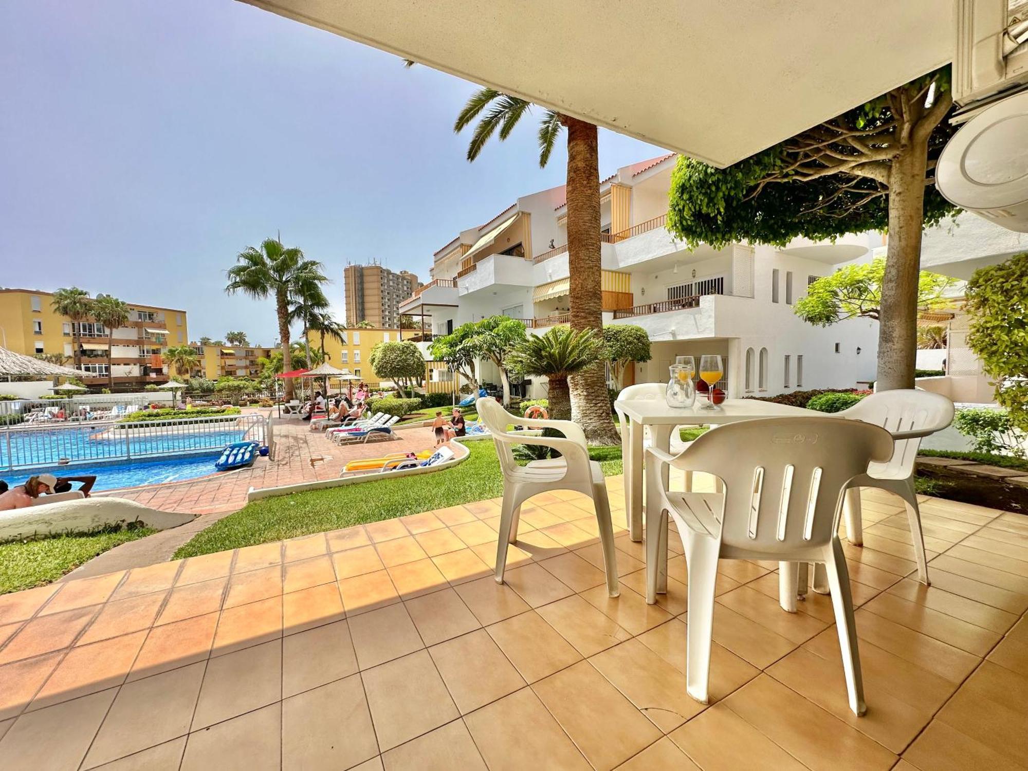 Апартаменти Pool Views Terrace Лос-Крістіанос Екстер'єр фото