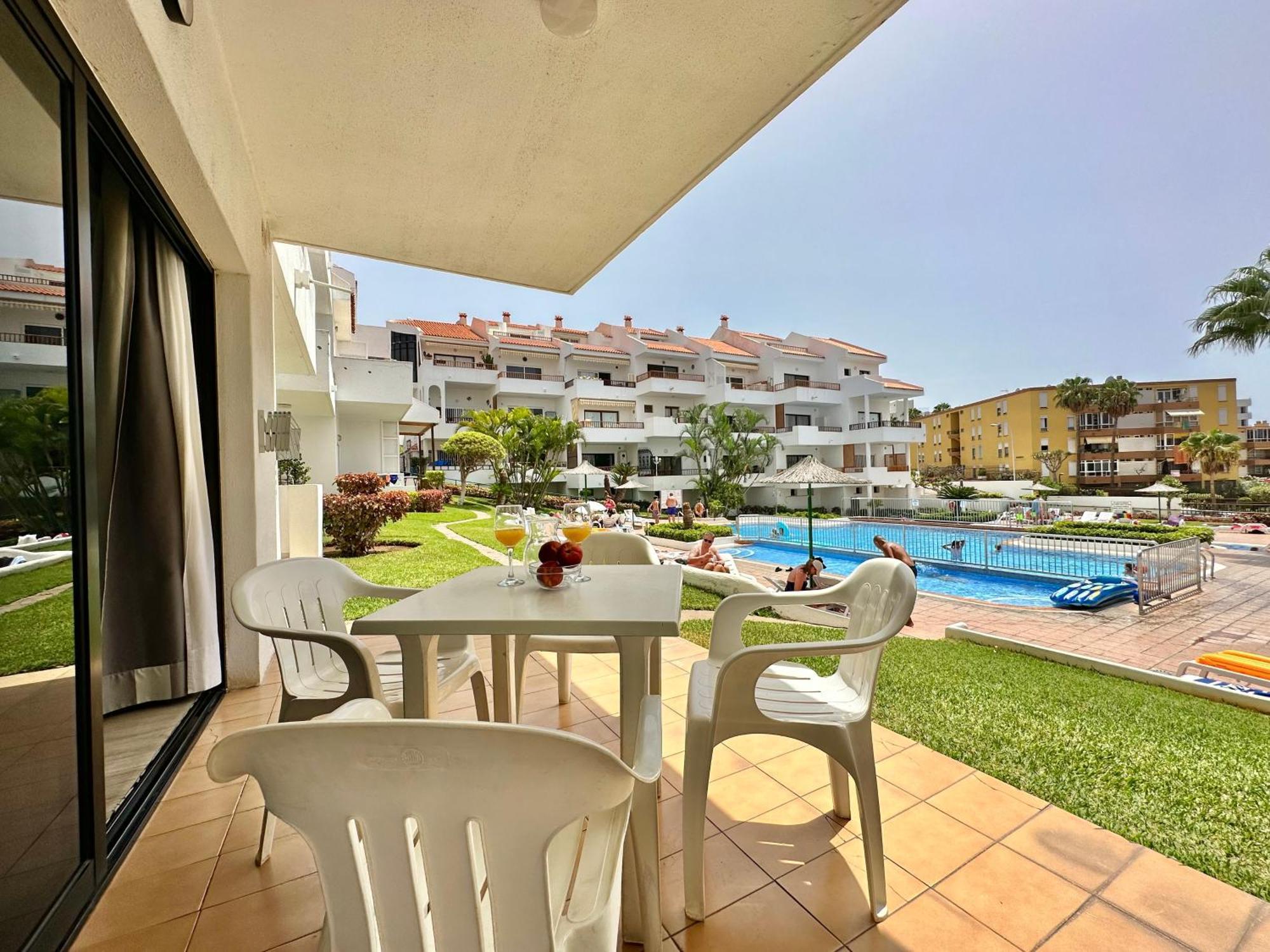 Апартаменти Pool Views Terrace Лос-Крістіанос Екстер'єр фото